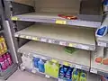 Le rayon des produits de nettoyage dans un Morrisons de Leeds.