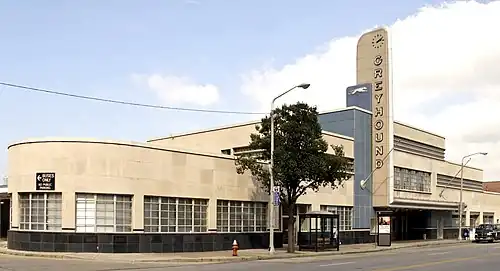 Greyhound Bus Station (Cleveland, Ohio)&nbsp;(en) (1948).