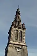 Église Saint-Just : le clocher.