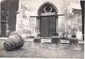 Cloches de l'église Saint Martin déposées pour être emmenées et fondues en Allemagne. Mars 1917
