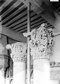 Chapiteaux de colonnes
