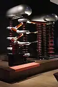 Accélérateur de particules Cockcroft et Walton, 1958.