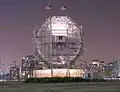 L'arrière de l'horloge, avec le Lower Manhattan en arrière-plan.