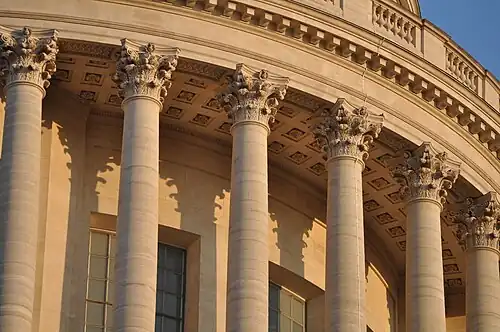 Rotonde en colonnade du Panthéon de Paris