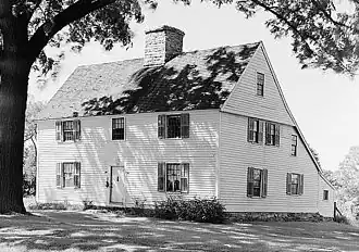 Comfort Starr House (en), construite vers 1645 à Guilford (Connecticut).