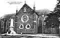 Concoret ː l'église et le monument aux morts vers 1925 (carte postale).
