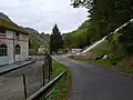 Passage sous la route de la conduite forcée.