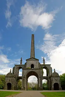 L'obélisque de Conolly's Folly&nbsp;(en)
