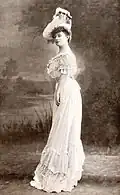 Cora Laparcerie (d'après un cliché de Charles Reutlinger)