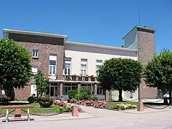La nouvelle mairie.