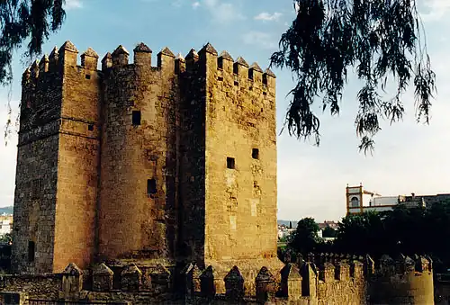 La tour de la Calahorra en l'an 2000.