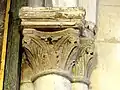 Chapiteaux à la fin des grandes arcades du sud.