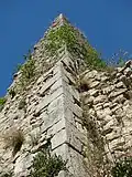 Un détail d'un chaînage d'angle.