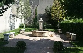 Fontaine.