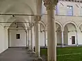 La cour d'honneur.