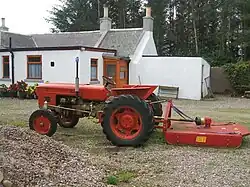 Girobroyeur tracté pour l'entretien du couvert végétal.