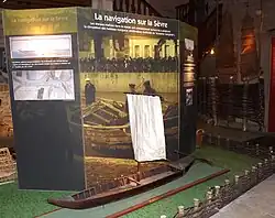 Maquette de gabare du XVIIIe siècle à la Maison du marais poitevin de Coulon.