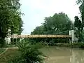 Passerelle en bois de Coupvray, au-dessus du canal.