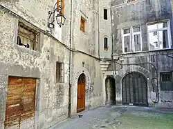 Cour de l'Allée Henry-Planche.