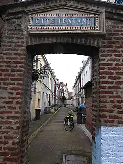 Cour Lenfant.