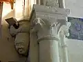 Cul-de-lampe et chapiteaux (sud).