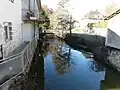 Dans le village de Saint-Cernin-de-Larche.