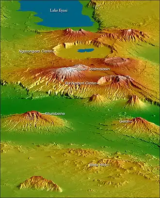 Carte topographique du massif du Ngorongoro montrant le mont Kitumbeine au second plan à gauche