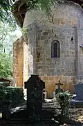 Église Saint-Vincent. Chevet roman.