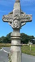 Croix d'Heuland (détail : la Vierge).