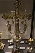 La croix de procession.