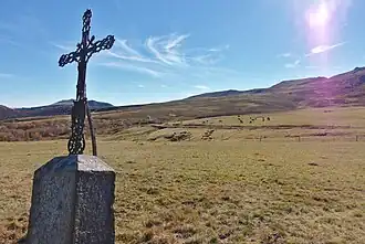 La croix au col de la Croix Saint-Robert.