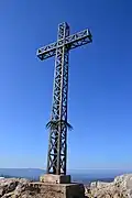 Croix au sommet du pic Saint-Loup.