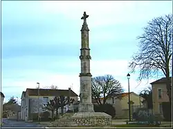 Croix hosannière du XVe siècle.