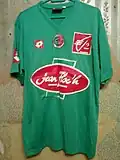 Le maillot domicile du club durant la saison 2003-2004.