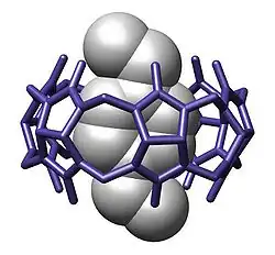 [2]pseudorotaxane constitué d'un axe xylylène&nbsp;(en) et d'un macrocycle cucurbiturile