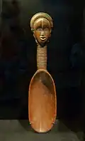 Cuiller à visage féminin Musée du quai Branly