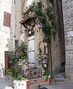 Décoration extérieure d'une maison.