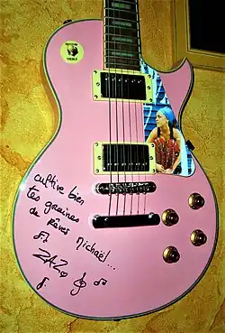 signature de Zaz