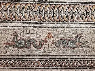 Détail des griffons.