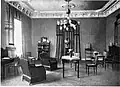 Salon, 1900