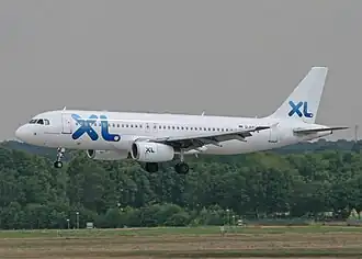 D-AXLA, l'Airbus A320 impliqué, alors en service chez XL Airways Germany, photographié en juin 2008, cinq mois avant l'accident.