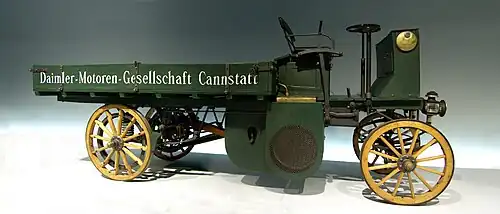 Camion Daimler Motor-Lastwagen (1896)