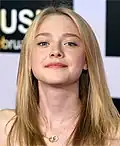 Dakota Fanning (Annie Hagen)