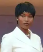 Damaris Lewis incarne Blackfire