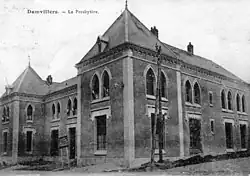Damvillers. Le presbytère. Carte postale ancienne.
