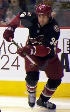 Photographie de Winnik avec les Coyotes de Phoenix