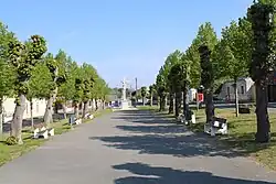 La place publique.