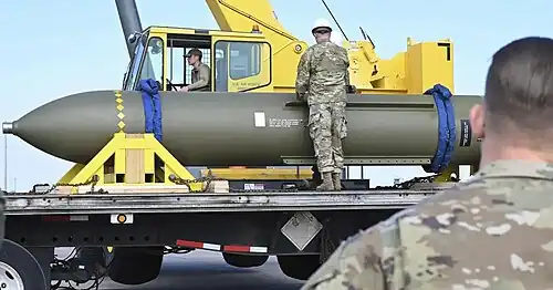 Photo publiée en 2023 d'une GBU-57 sur la base de Whiteman ou sont stationnés les B-2.