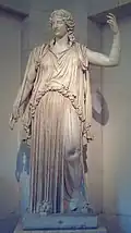Deméter. Marbre, copie romaine du IIIe&nbsp;siècle d'un original grec du Ve&nbsp;siècle&nbsp;av. J.-C. Musée du Prado.