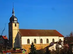 L'église Saint-Rémy.